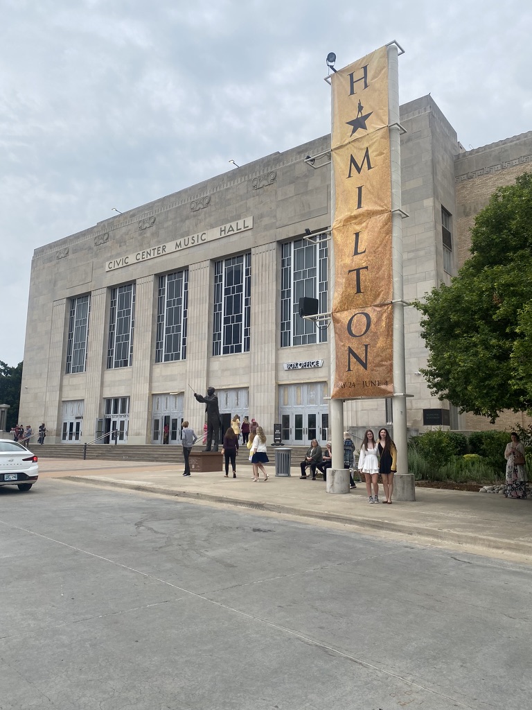 Season Finale (the&nbsp;beginning)